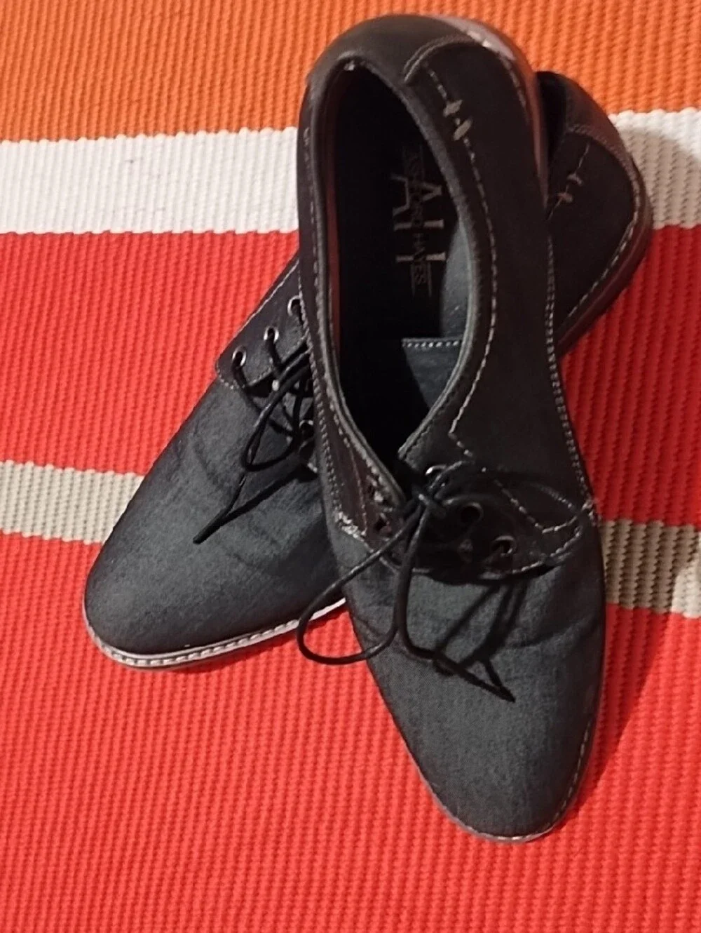 Men's Black Lace-Up Derby Shoes by Ashford Hayes Size 11M In VGC.
